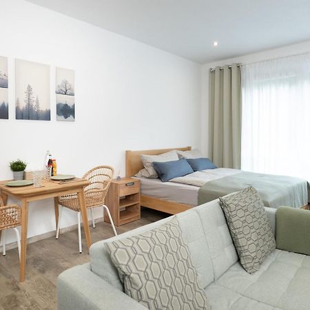 Apart4Me Scandi Apartment Geislingen Zentral Mit Parkplatz Geislingen an der Steige Eksteriør bilde
